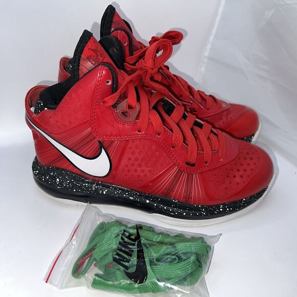Nike LeBron VIII 8 V/2 Christmas GS Youth Size 5Y - Picture 1 of 10